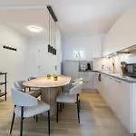 Apartment 2 Bedroom Tokio And Sauna, 100m To And Bikepark