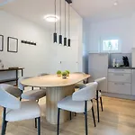 2 Bedroom Tokio And Sauna, 100m To And Bikepark *