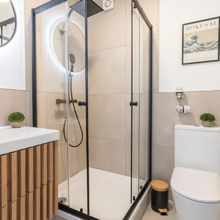 2 Bedroom Tokio And Sauna, 100m To And Bikepark *